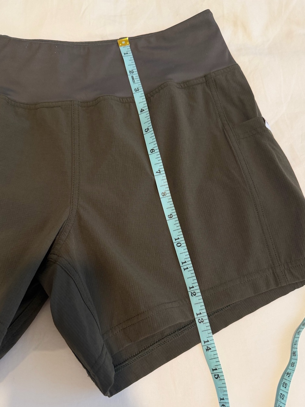 Rowde Women’s Range Short - Picture 9 of 10